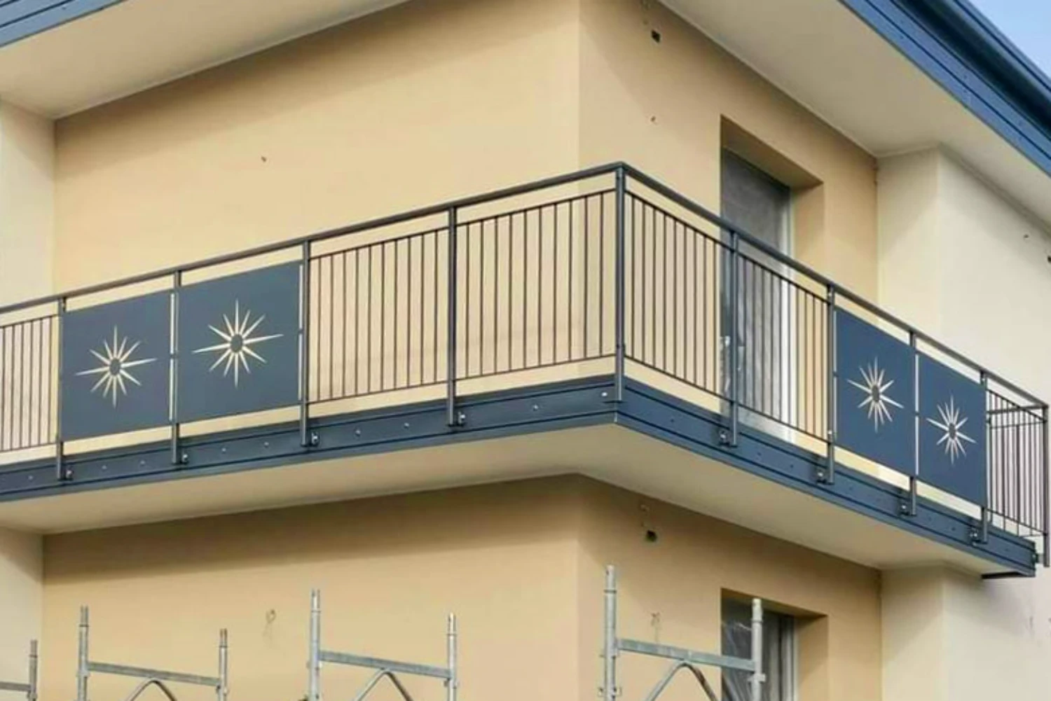Tecnorest Parapetti per balconi Maroggia Ticino 7